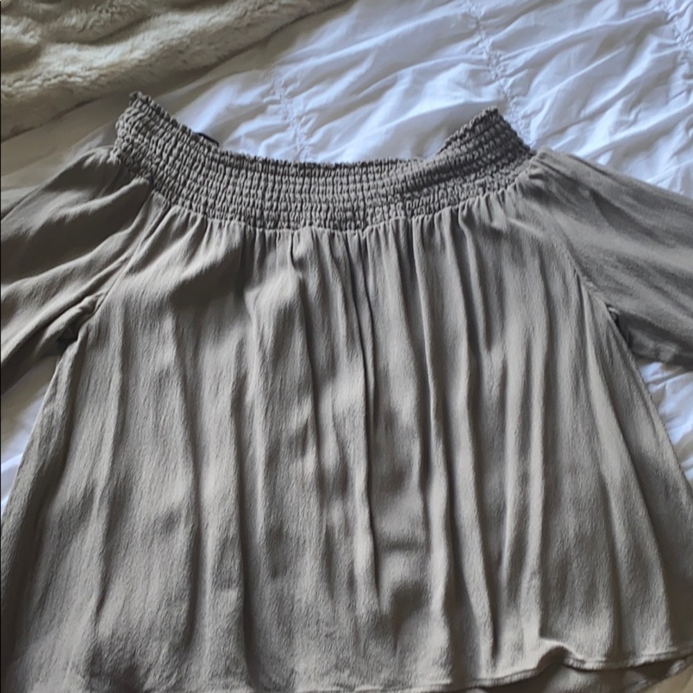 Off the shoulder aritzia top